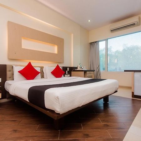 ת'יין Hotel Capitol מראה חיצוני תמונה