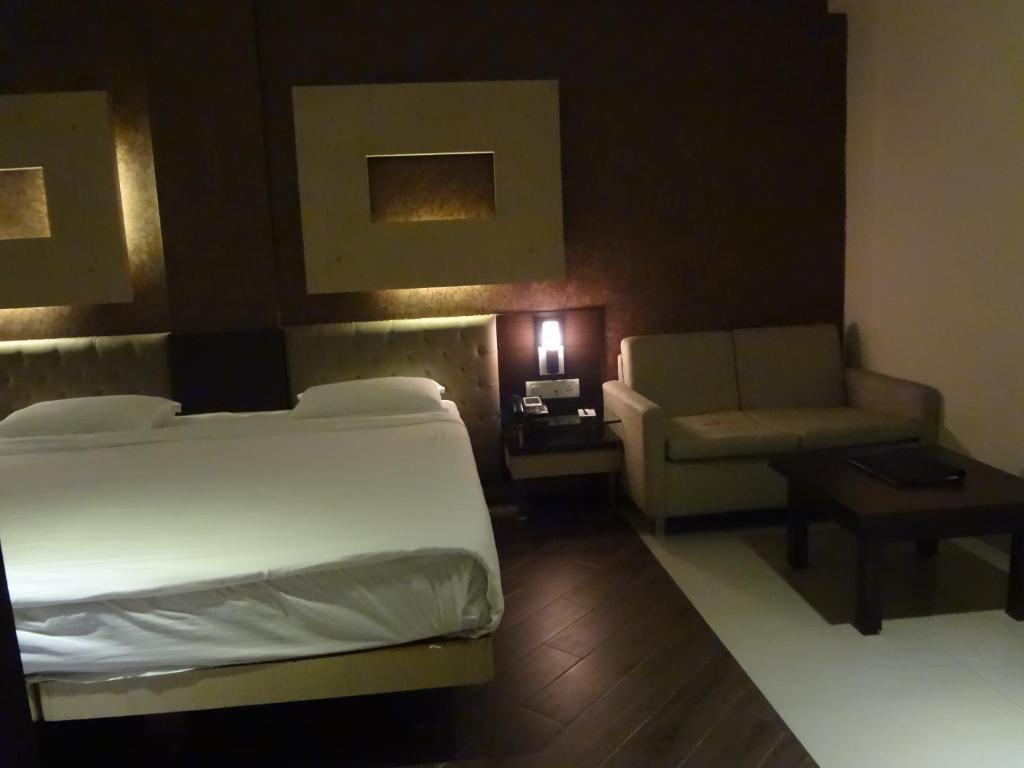 ת'יין Hotel Capitol חדר תמונה