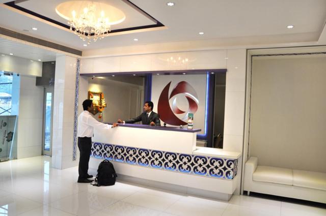ת'יין Hotel Capitol מראה חיצוני תמונה