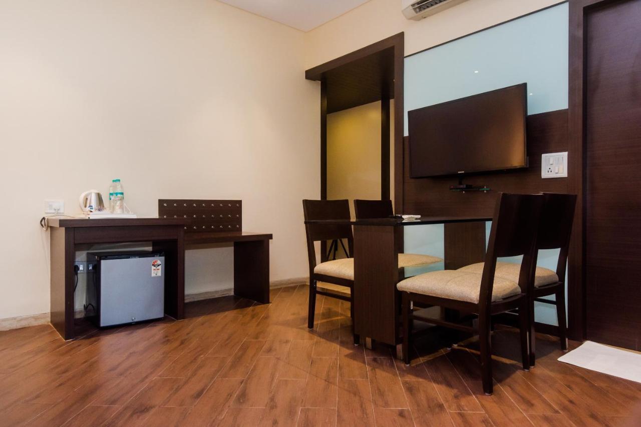 ת'יין Hotel Capitol מראה חיצוני תמונה