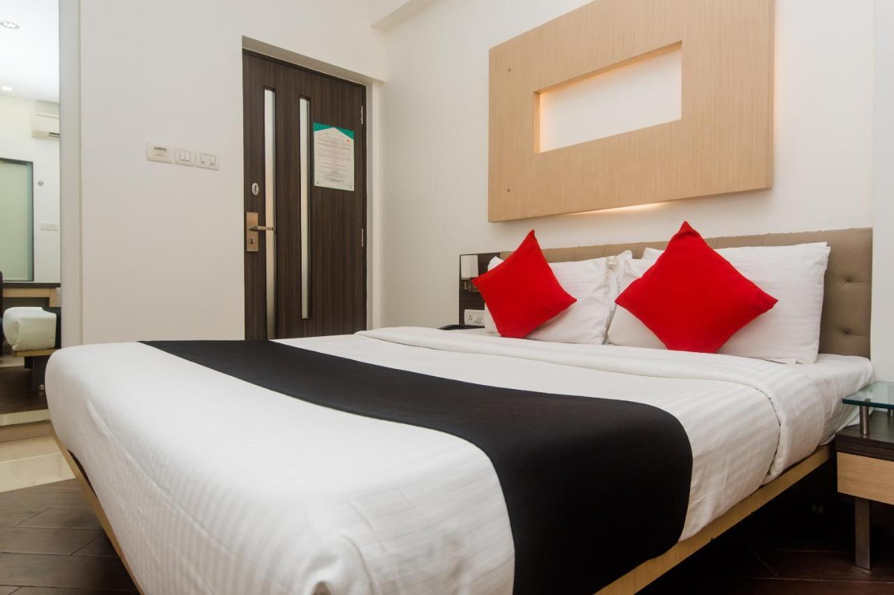 ת'יין Hotel Capitol מראה חיצוני תמונה