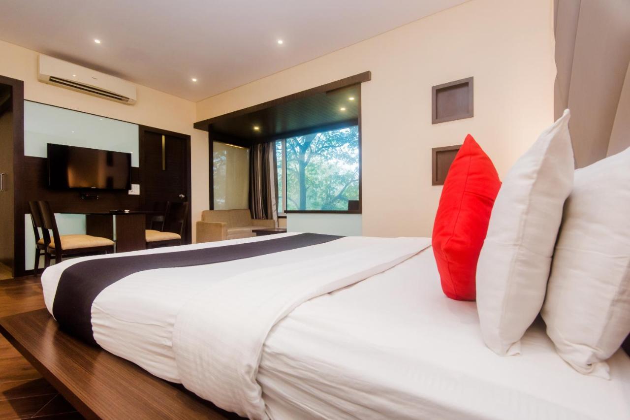 ת'יין Hotel Capitol מראה חיצוני תמונה